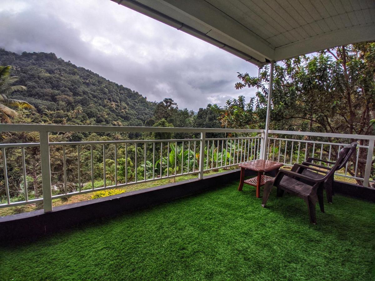 Riverbench Homestay Munnar, Anaviratty Ngoại thất bức ảnh