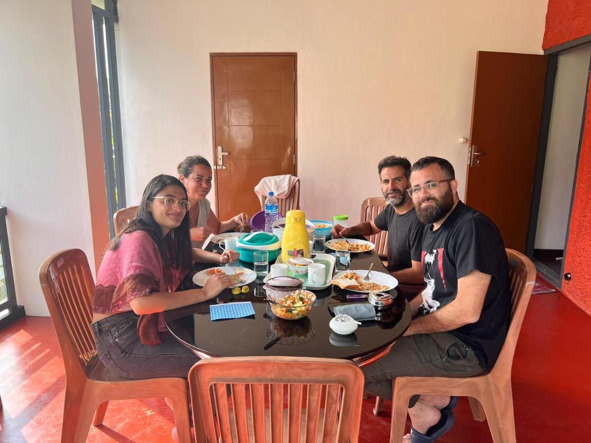 Riverbench Homestay Munnar, Anaviratty Ngoại thất bức ảnh